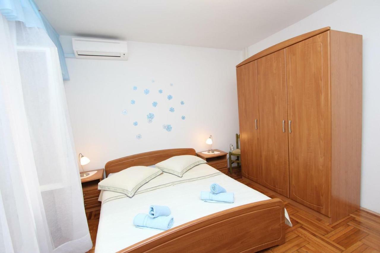 Guest House Rexa 罗维尼 外观 照片